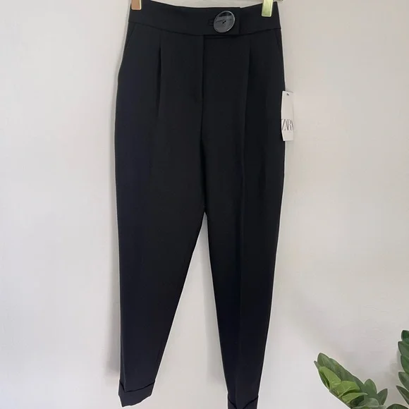 Zara | Pants & Jumpsuits | Zara High Waist Pleated Dress Pants With  Oversized Button Detail Size Xs Nwt | Poshmark